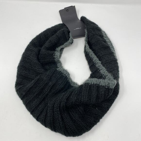 Free Press Womens One Size Black Gray Infinity Scarf Knitted Casual NEW - Picture 3 of 4